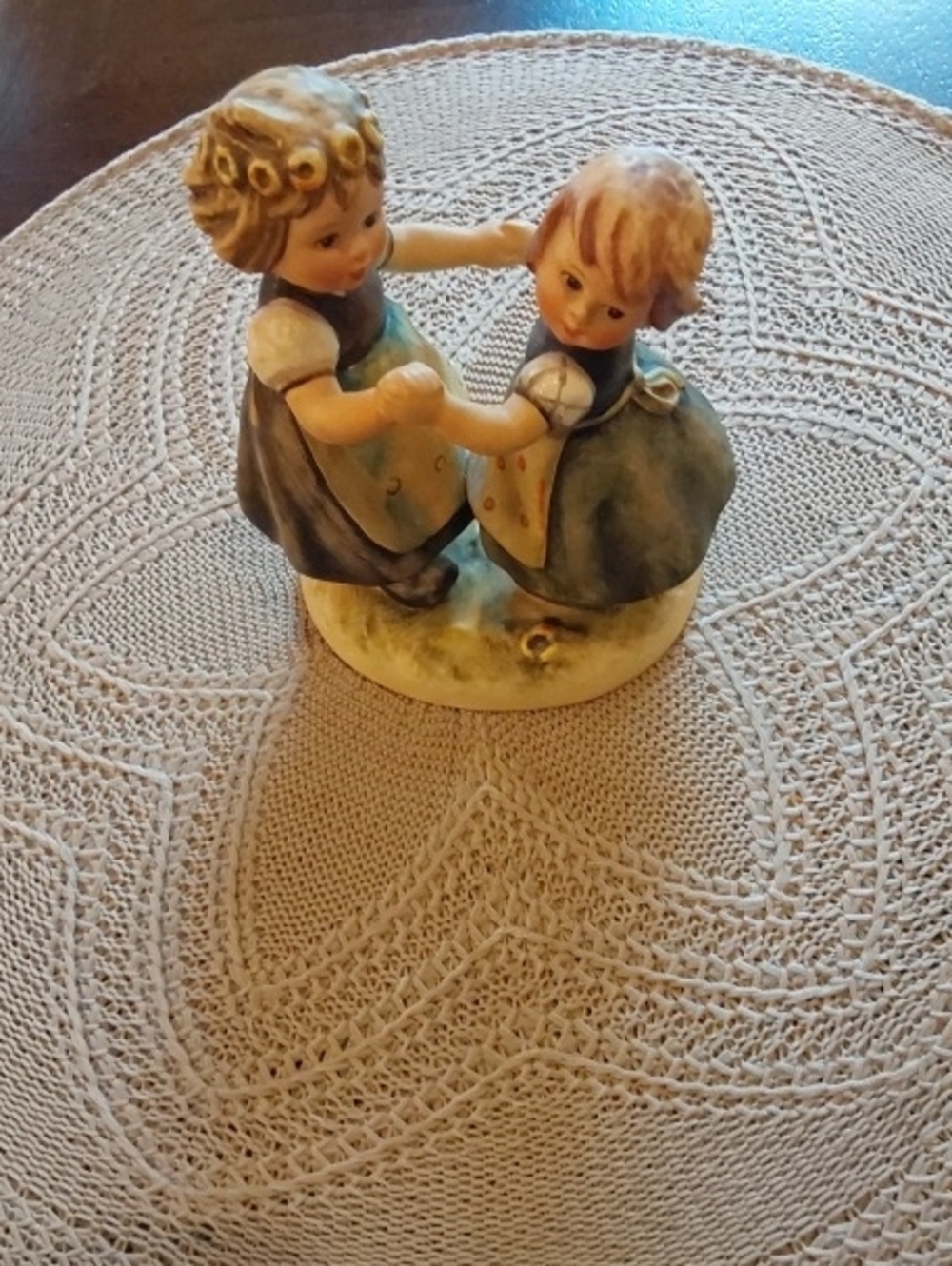 Hummel/Goebel Figurine - "Spring Dance" Model #353/O Year 1963